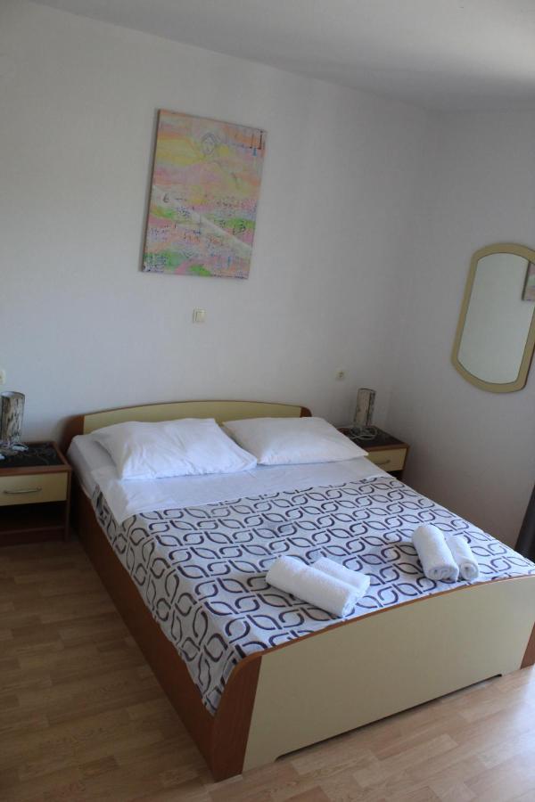 Apartments Kampor Damira 拉布 外观 照片